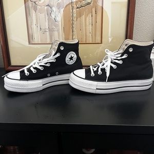 Women’s size 8 platform converse
